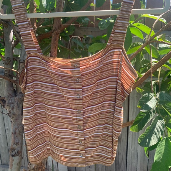 Stripped Crop Top - Picture 2 of 4